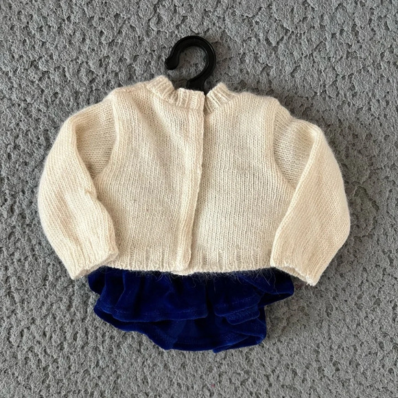 American Girl Doll Pleasant Company Hanukkah Outfit Winter Festival 1996 w/hngr - Picture 2 of 6